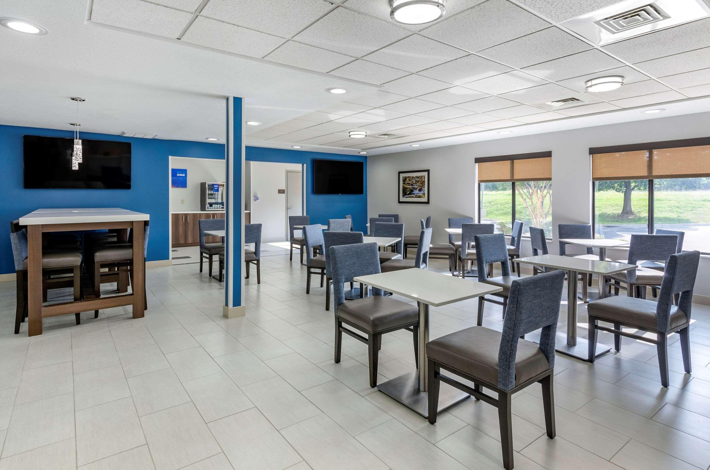 Comfort Inn & Suites Troutville - Roanoke North - Daleville Exteriér fotografie